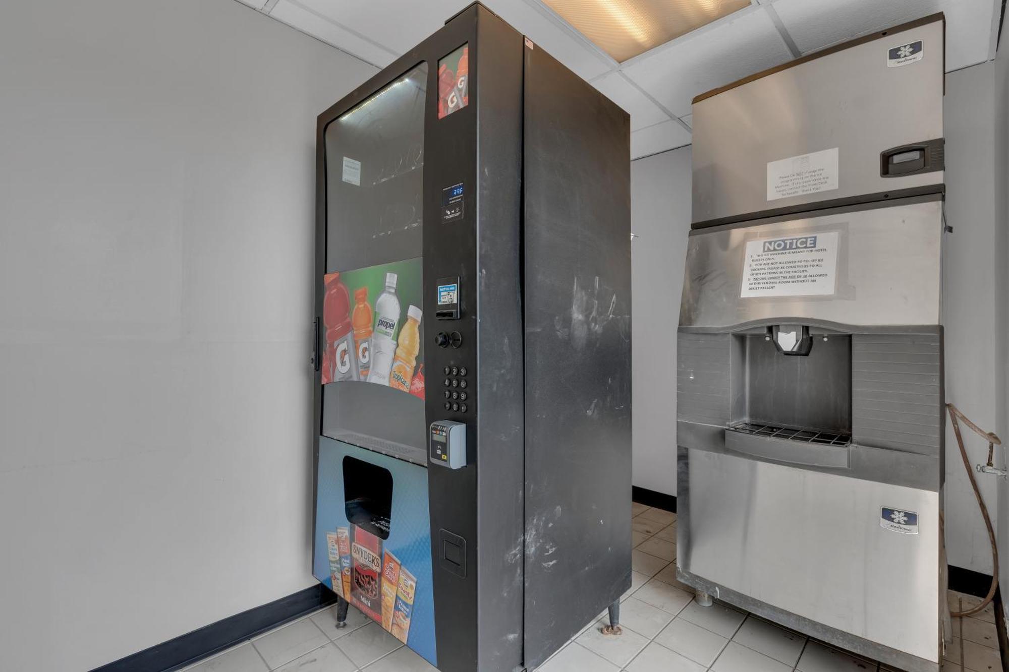 Days Inn By Wyndham Wrightstown Mcguire Afb Bordentown Esterno foto
